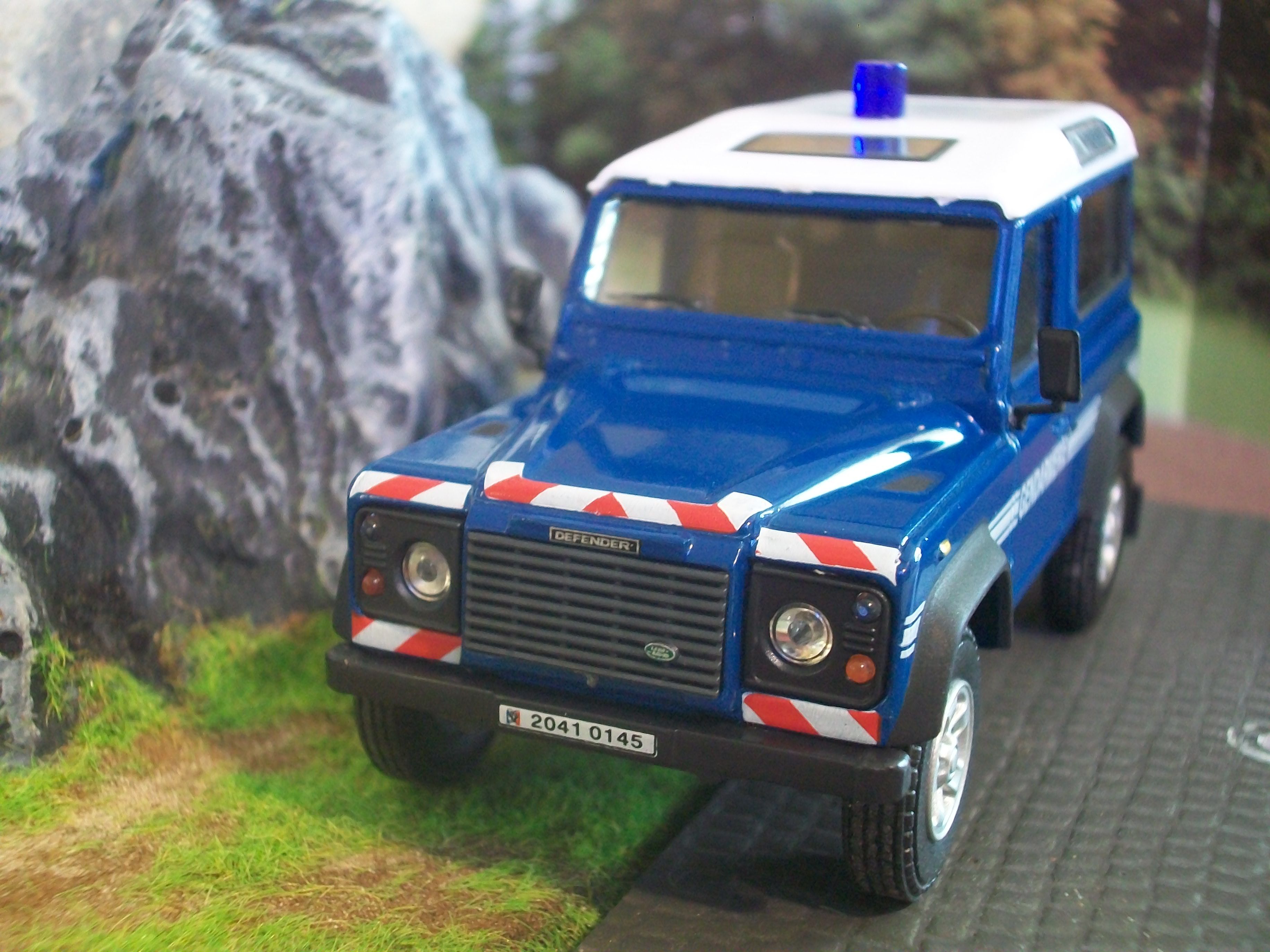 Land Rover Defender 110 VLHR des Sapeurs-pompiers de l'Indre (1/43 - Hachette
